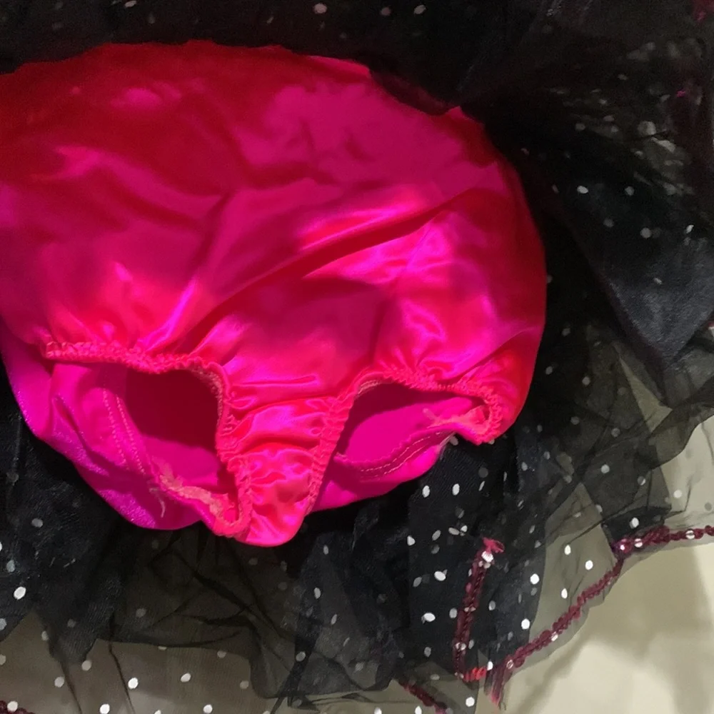 Girls one piece hot pink and black w/ polka dots sequined tutu with skirt